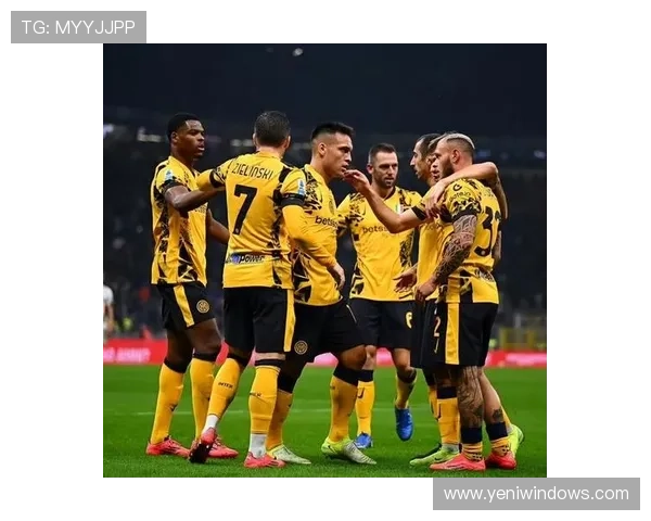 劳塔罗与国米球迷的互动 劳塔罗与国米球迷的互动